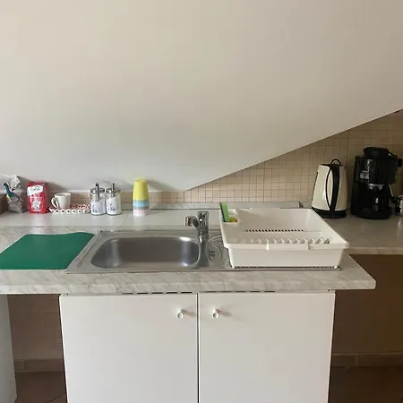 Rozse Apartman-tetoter * Budaörs