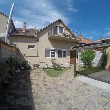 Rozsé Apartman