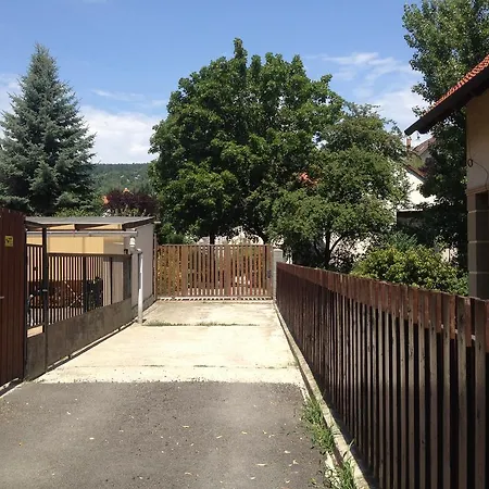 Apartamento Rozse Apartman-tetoter Budaörs