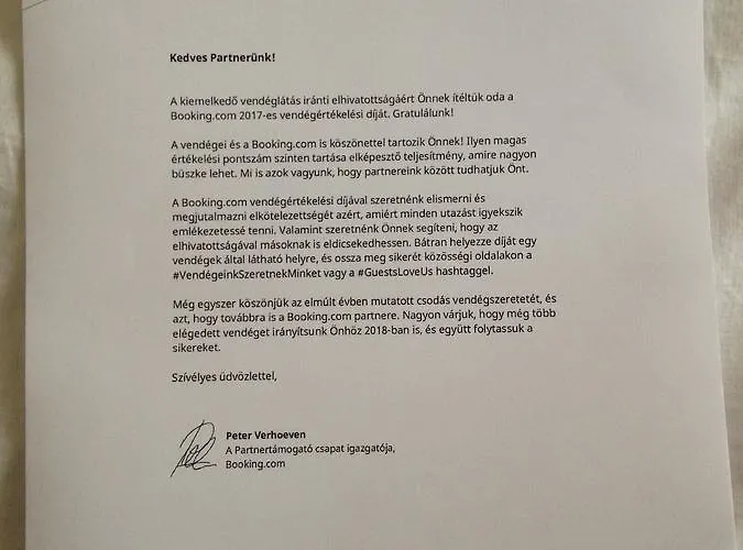 Rozsé Apartman Apartament *